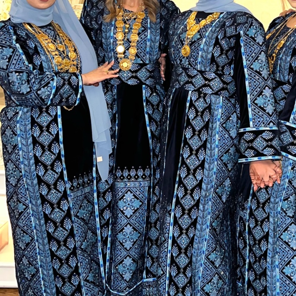 Custom made navy VELVET Thoub